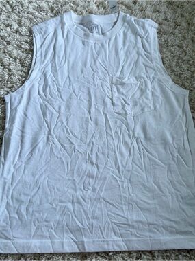 GAP Men White Sleeveless Pocket Tank